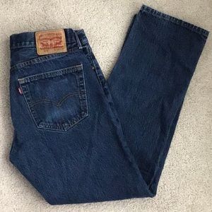 Men’s Levi 505 Jeans size 33 x 32